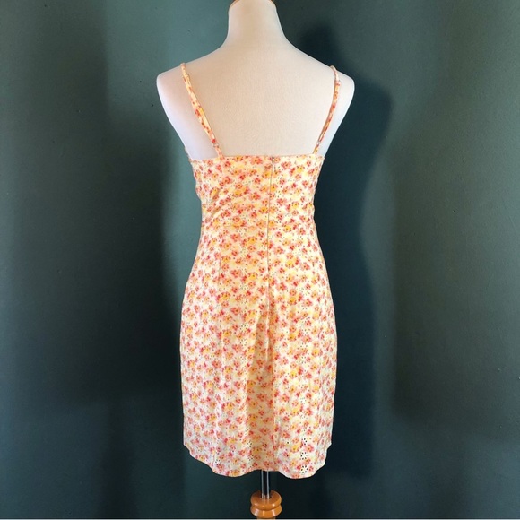 Storia floral eyelet lace mini dress - Picture 4 of 5